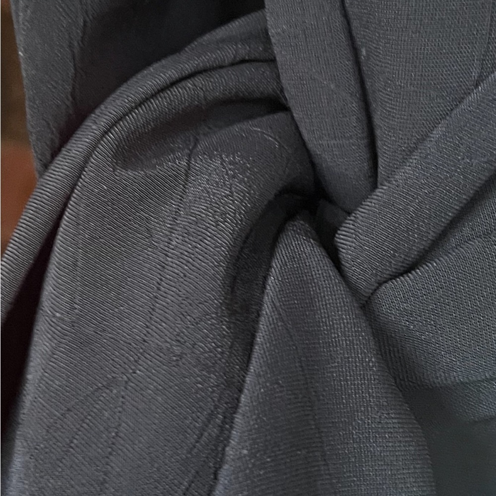 Wrap it your way! Around the shoulder shawl / wrap or scarf. Black and long. - Picture 12 of 12